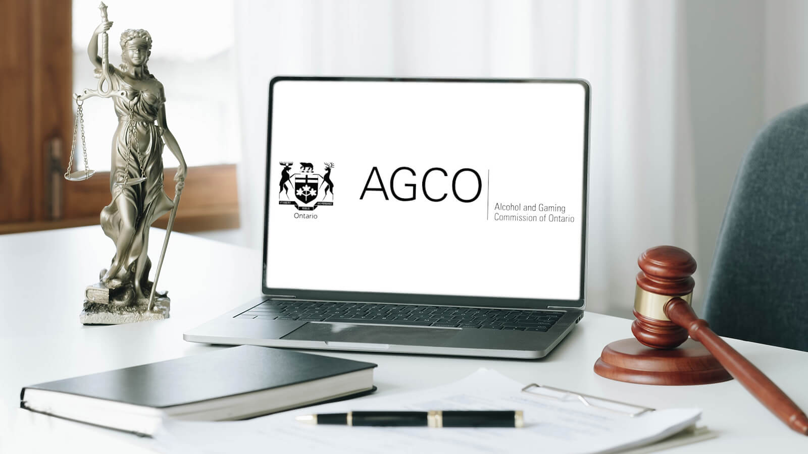 How can an online casino get an AGCO-approved licence