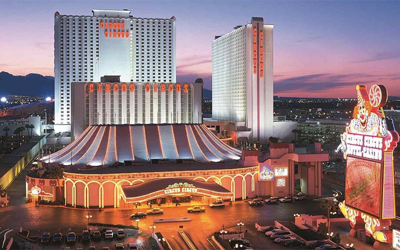 Circus-Circus-Las-Vegas-Hotel-and-Casino-1