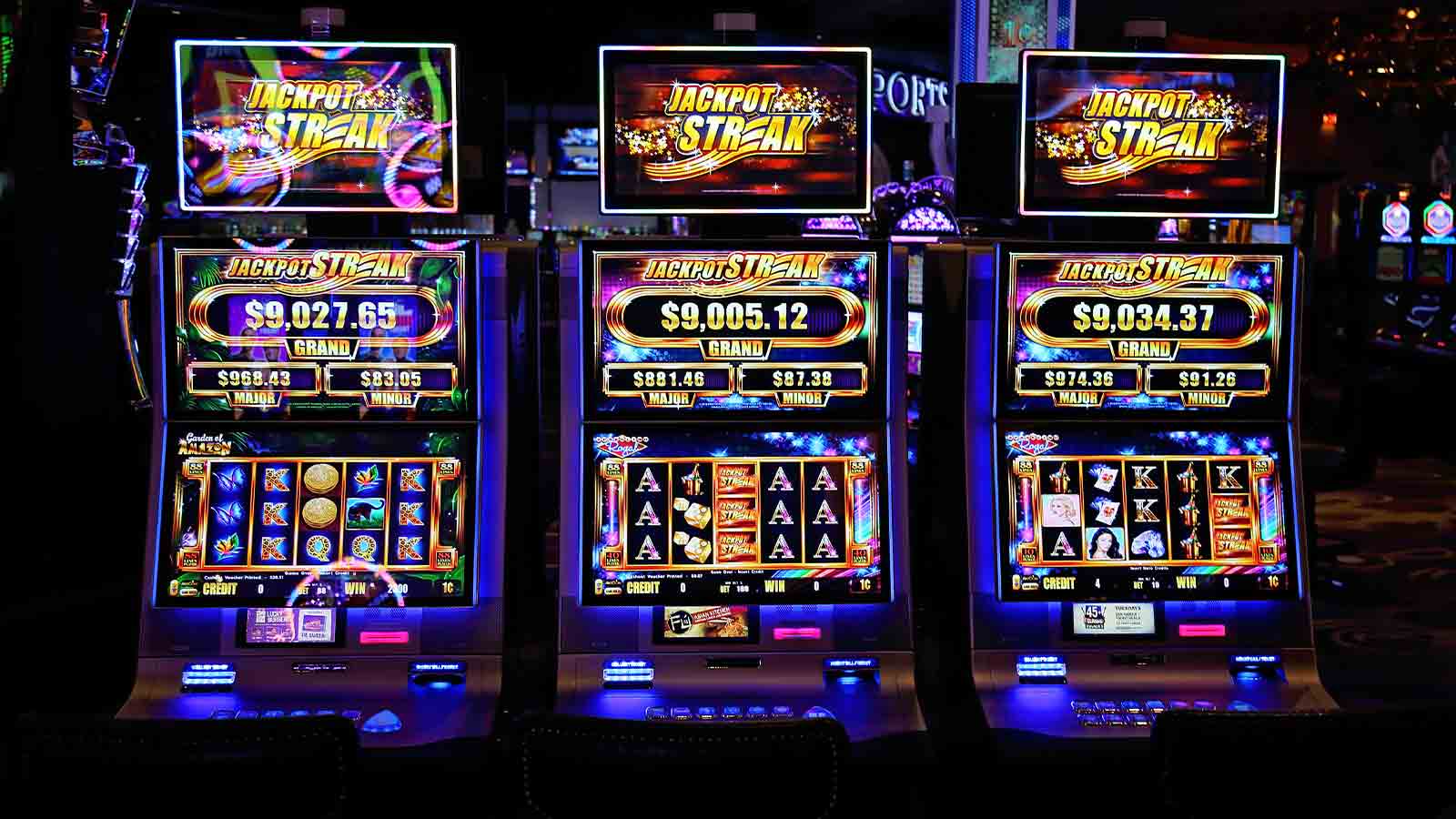 Can a Group of Progressive Slot Machines Make a Progressive Jackpot