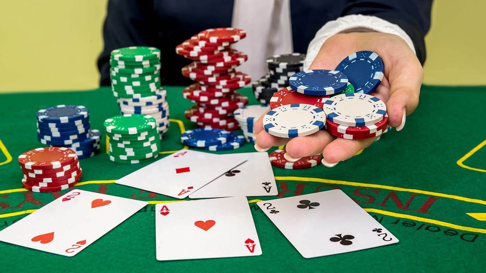 How to play Baccarat and win